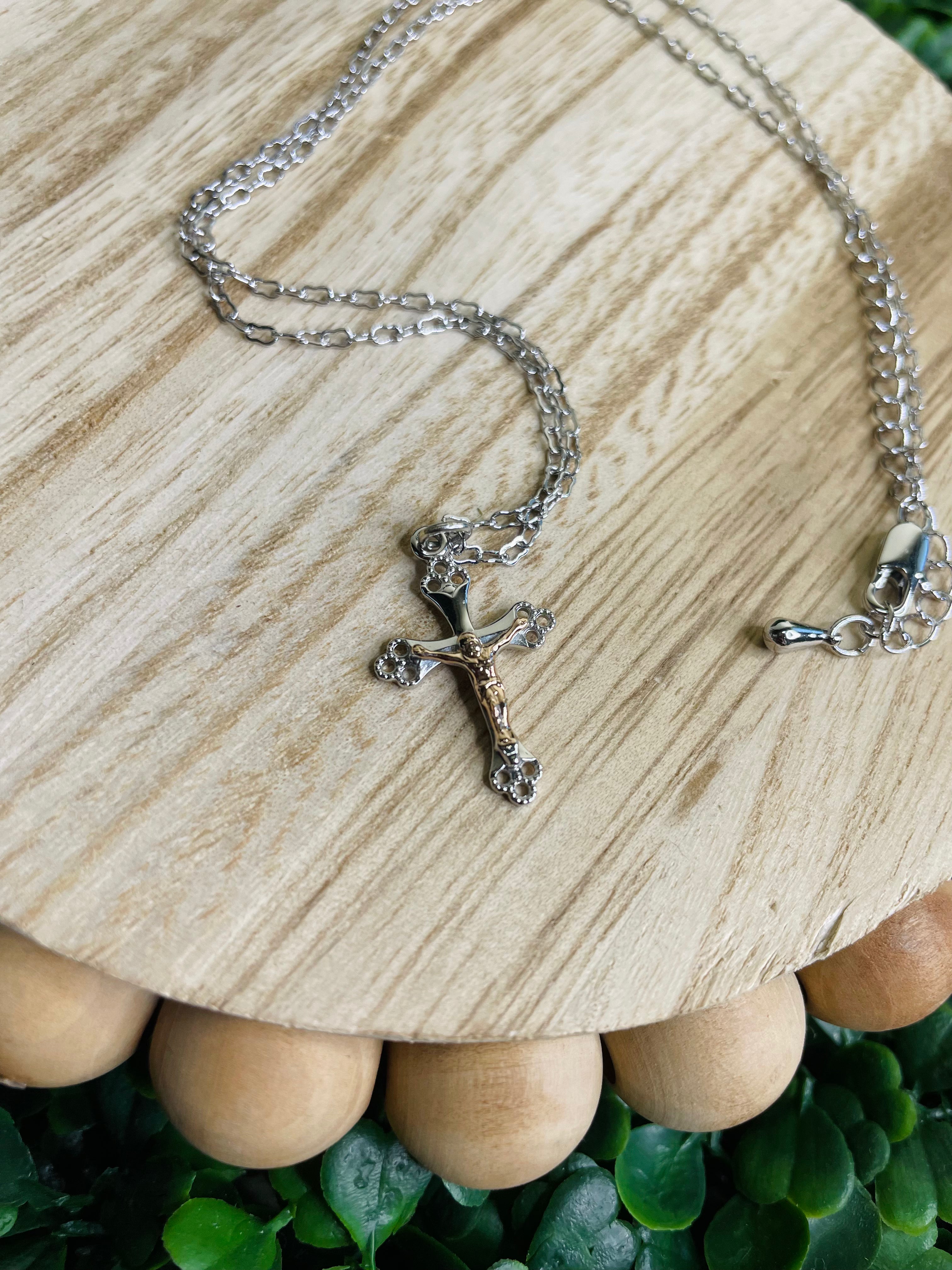 L9206- McVan Crucifix Necklace